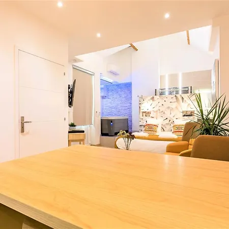 Relax Spa, Avec Jacuzzi A Apartamento