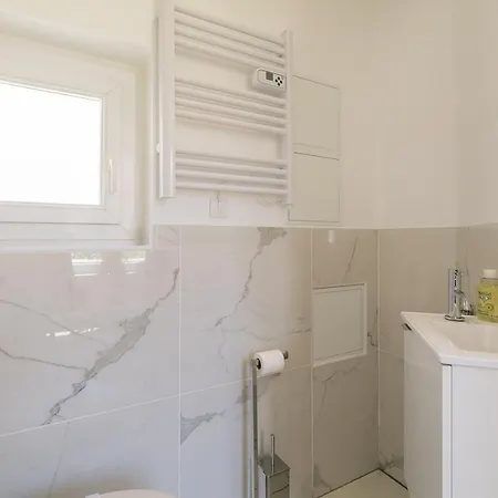 アパート Relax Spa, Avec Jacuzzi A *