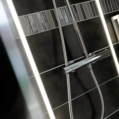 Relax Spa, Avec Jacuzzi A *