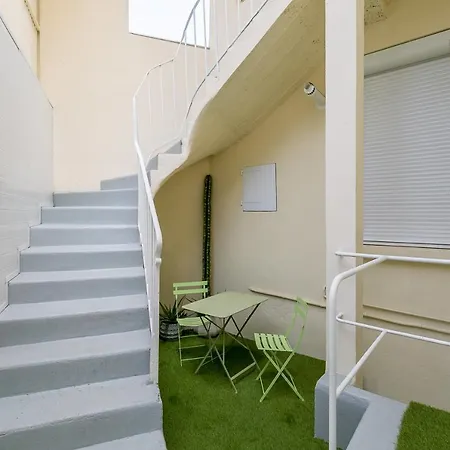 Relax Spa, Avec Jacuzzi A * Dijon