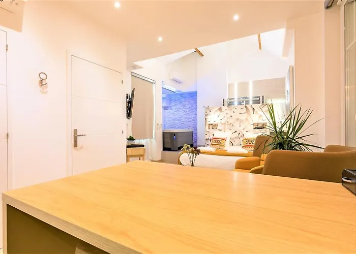 Relax Spa, Avec Jacuzzi A Appartement